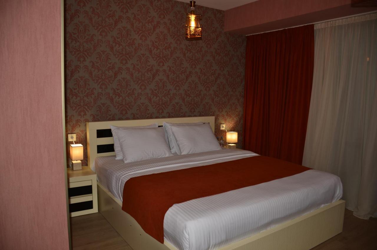 טביליסי Vere Corner Hotel מראה חיצוני תמונה