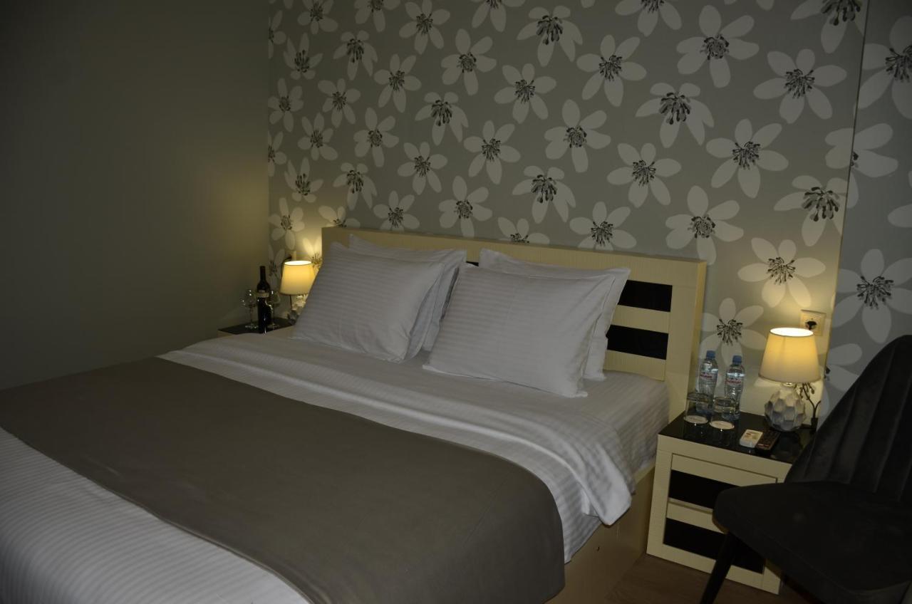 טביליסי Vere Corner Hotel מראה חיצוני תמונה