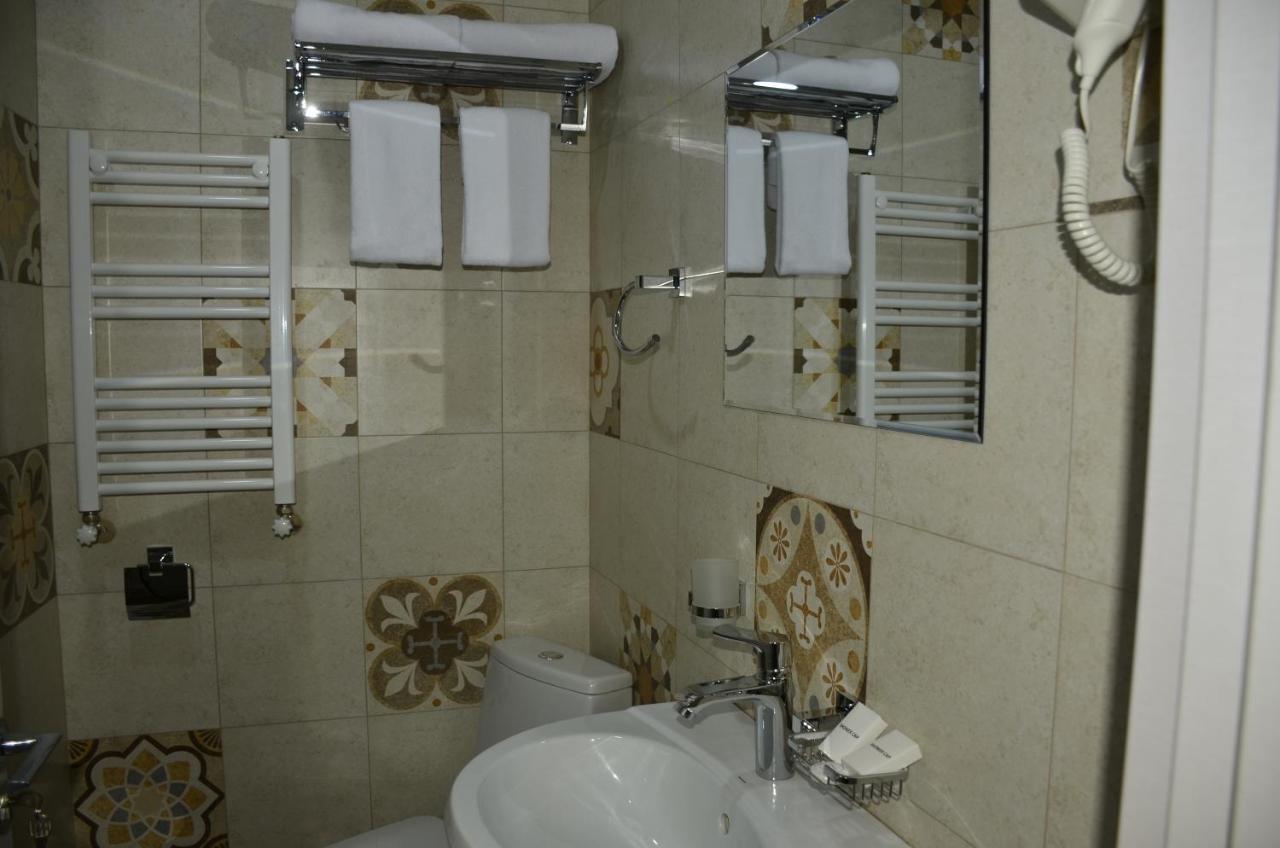 טביליסי Vere Corner Hotel מראה חיצוני תמונה